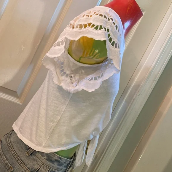 Tahari White Flutter Sleeve Asymmetrical Blouse - Picture 11 of 13